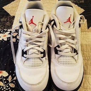 Boy's Jordan 4's Retro Cement